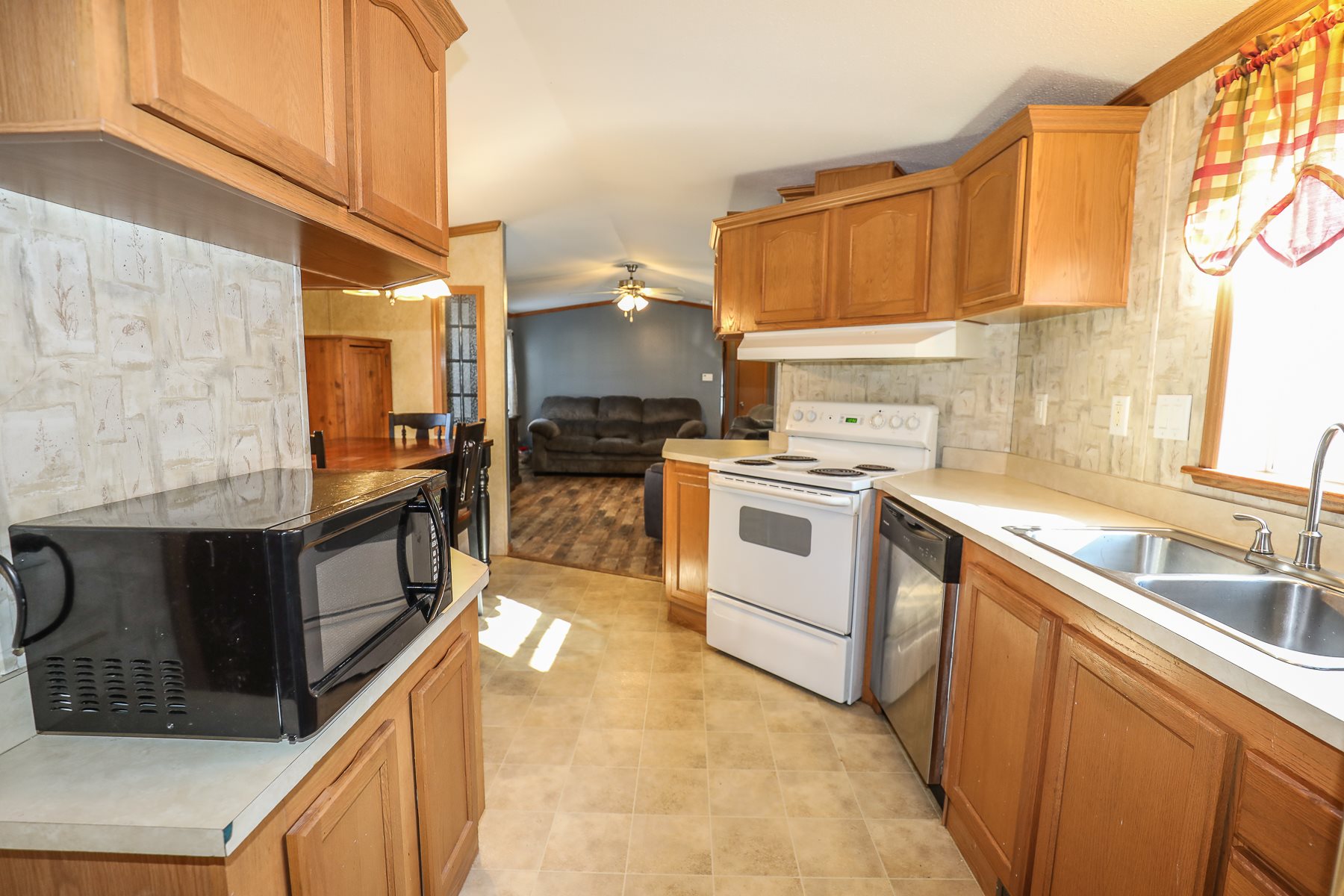 33 Colby Road Newmarket, NH 03857 - Photo 14 of 31