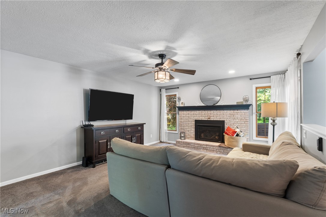 3049 Deercrest Path Stow, OH 44224 - Photo 5 of 37