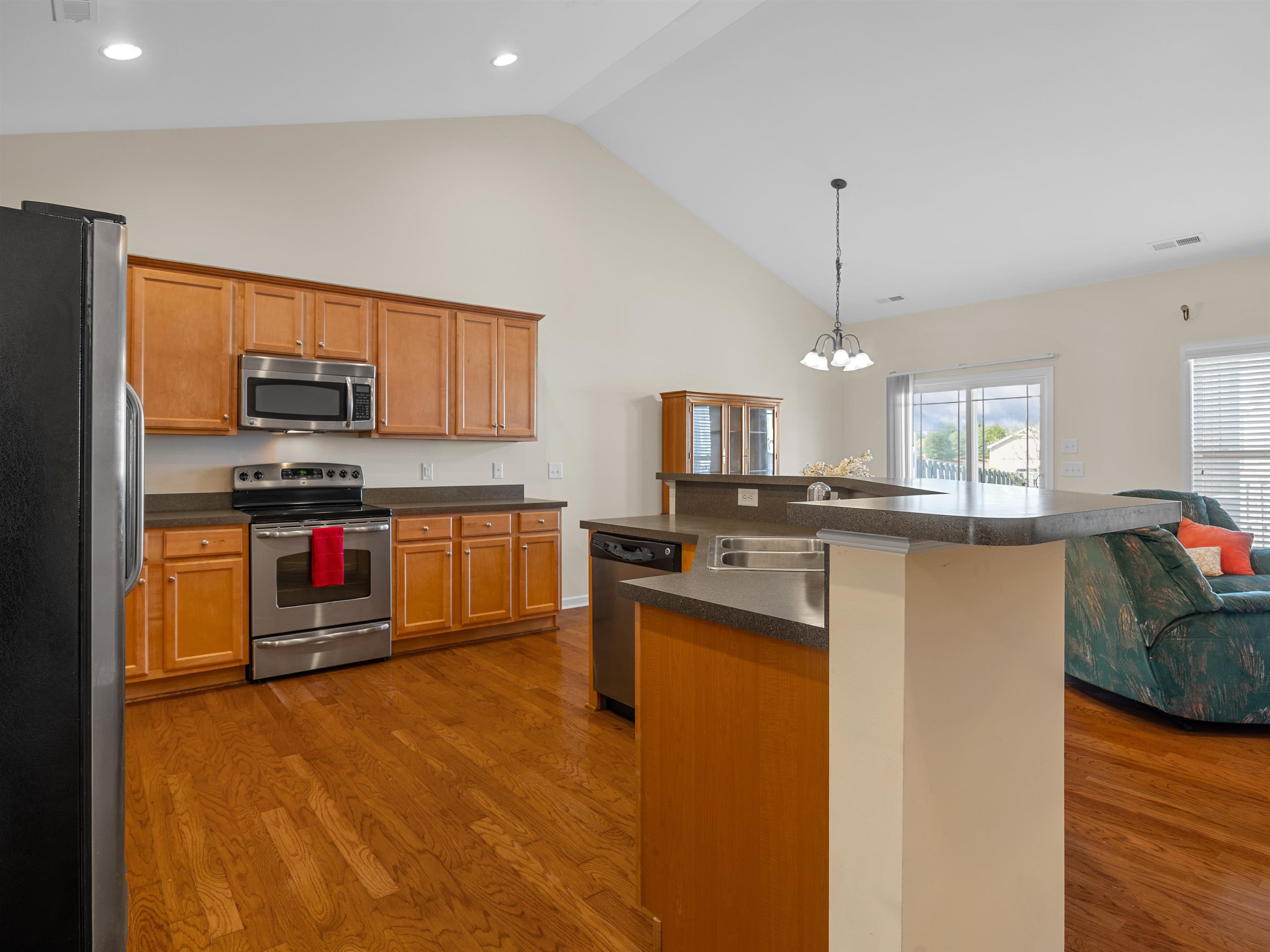 229 Medoc Lane Moore, SC 29369 - Photo 3 of 33
