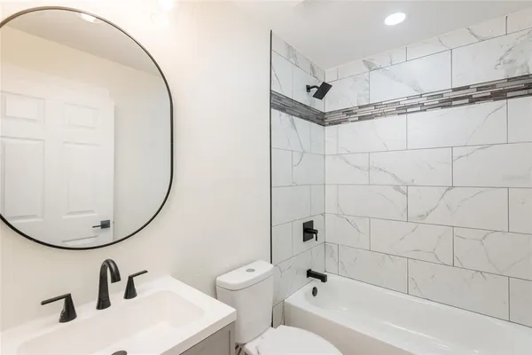 $355,000 | 8812 Dyer Road, Riverview, FL 33578