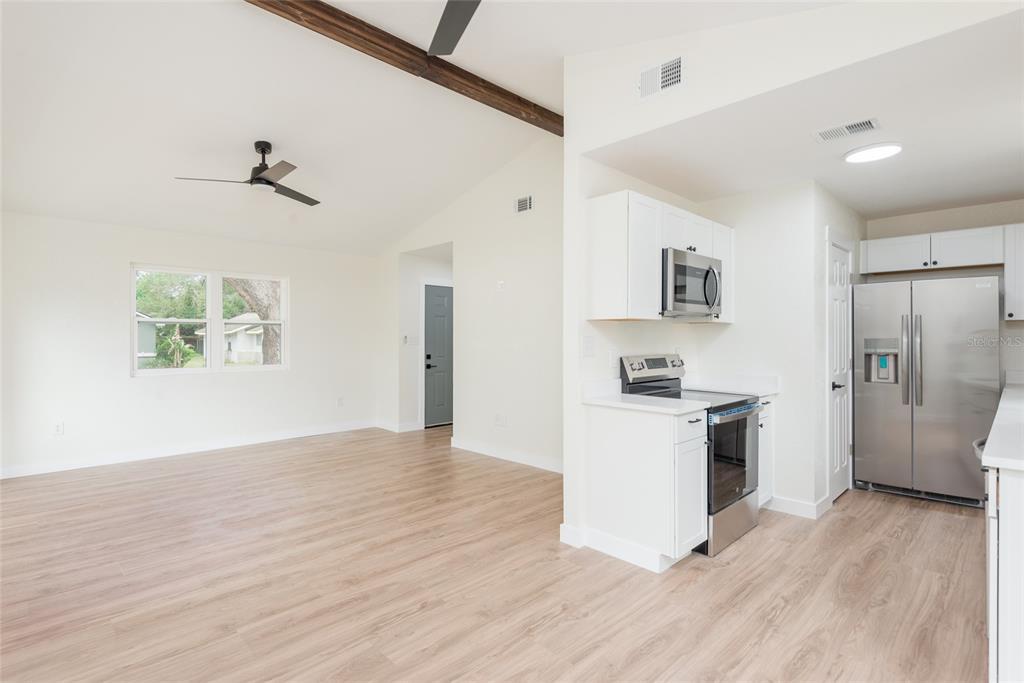 8812 Dyer Road Riverview, FL 33578 - Photo 10 of 34
