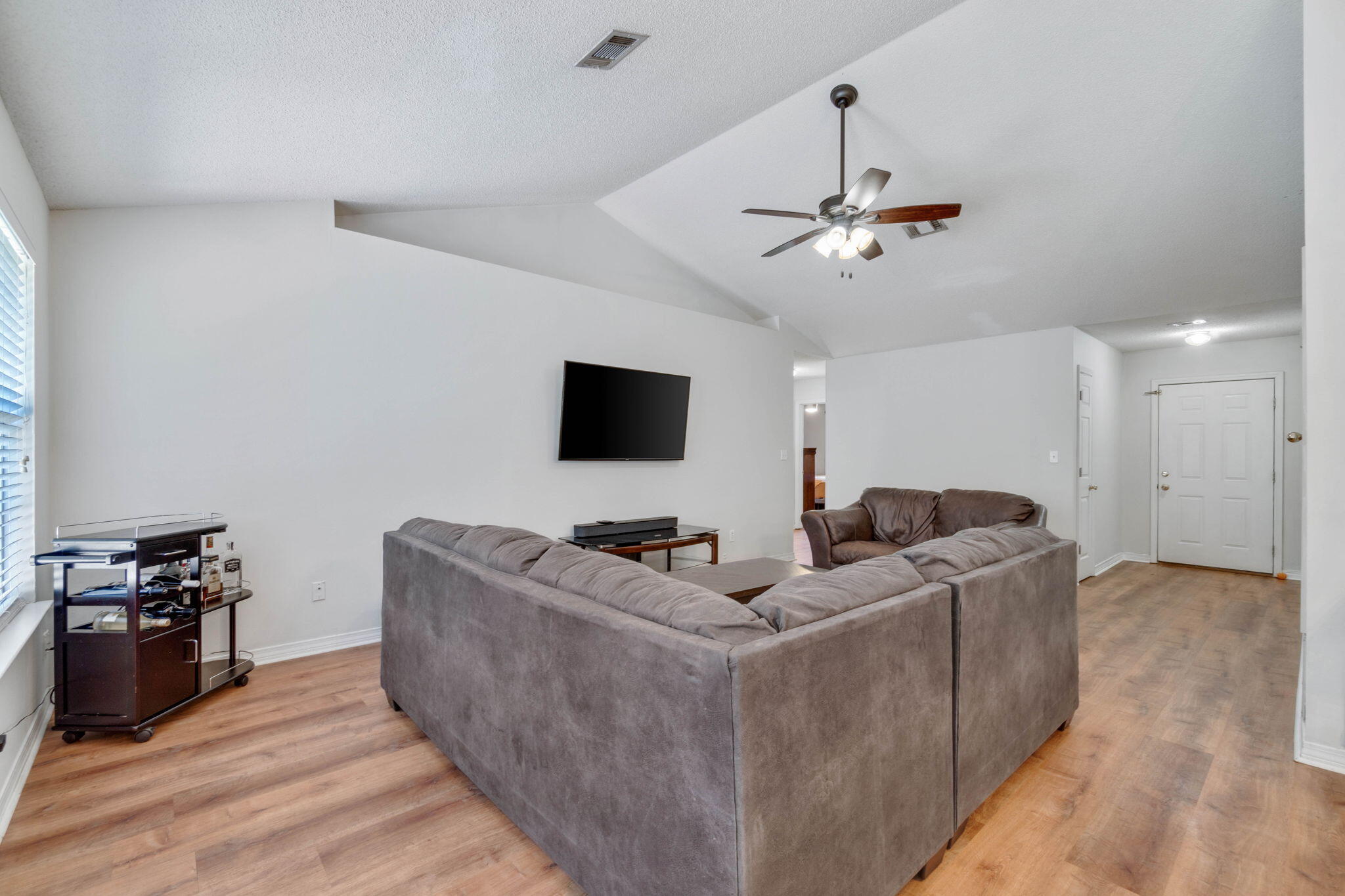 82 Stowe Road Mary Esther, FL 32569 - Photo 11 of 35 9-web-or-mls-Final-9