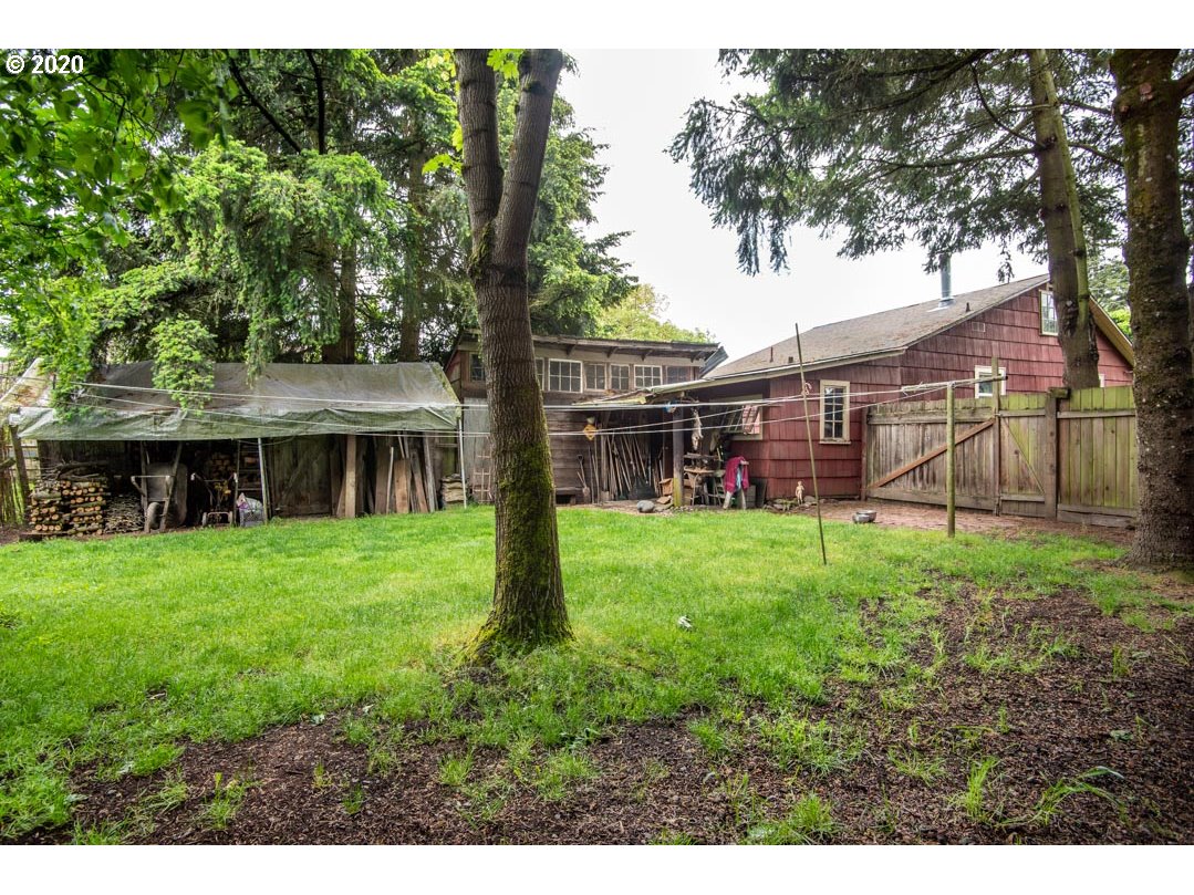 1229 5th Street Springfield, OR 97477 - Photo 30 of 32
