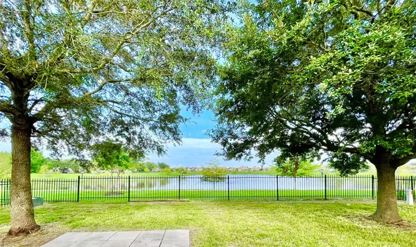 $2,300 | 714 Honeysuckle Vine Drive, Rosenberg, TX 77469