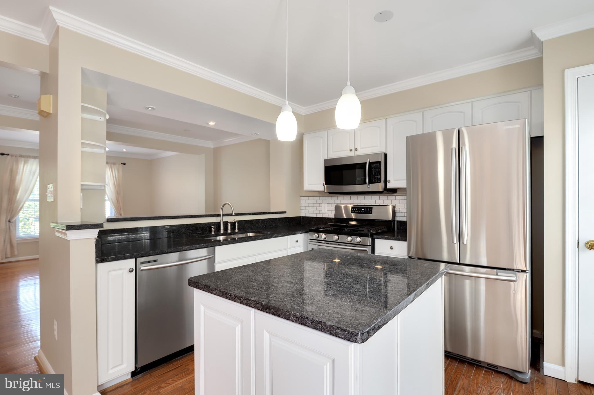 6484 Topsails Lane Springfield, VA 22150 - Photo 13 of 30 Kitchen