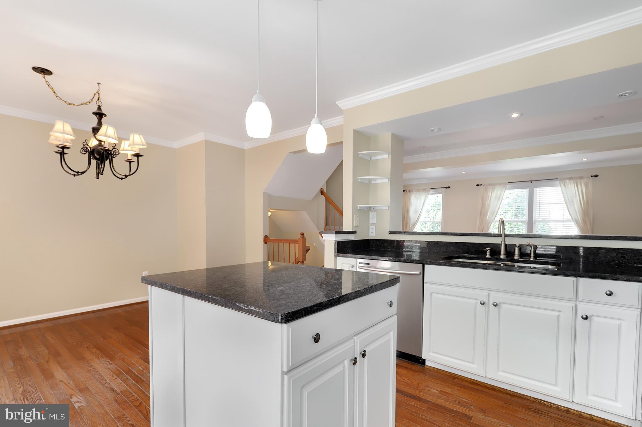 6484 Topsails Lane Springfield, VA 22150 - Photo 15 of 30 Kitchen