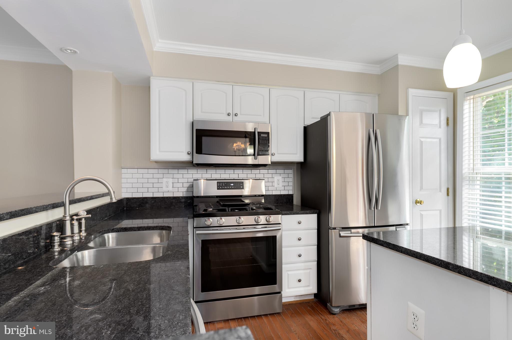 6484 Topsails Lane Springfield, VA 22150 - Photo 16 of 30 Kitchen