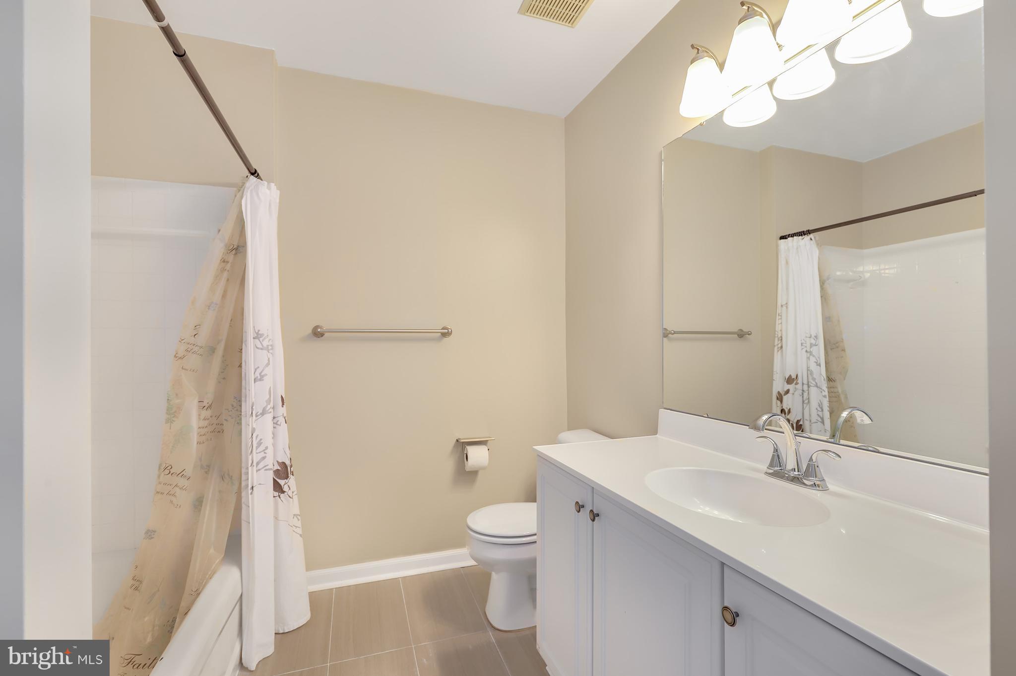 6484 Topsails Lane Springfield, VA 22150 - Photo 21 of 30 Bath