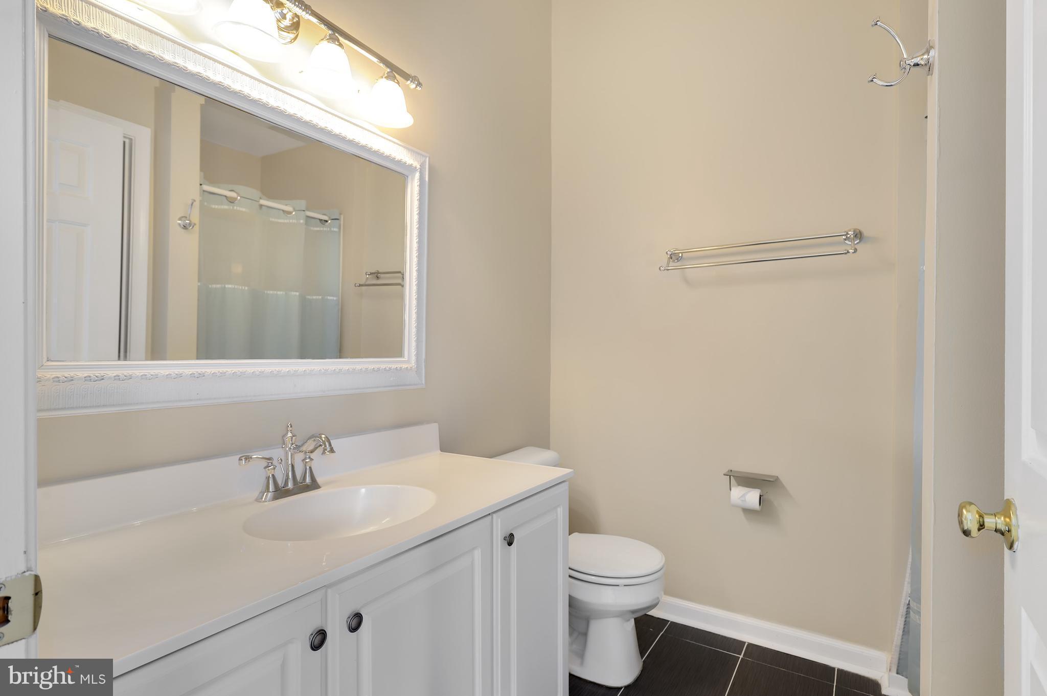 6484 Topsails Lane Springfield, VA 22150 - Photo 24 of 30 Bedroom (Master)
