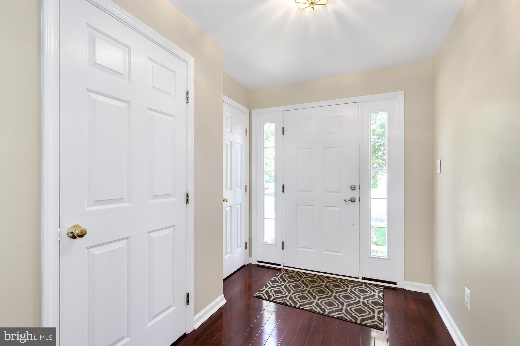 6484 Topsails Lane Springfield, VA 22150 - Photo 4 of 30 Interior (General)