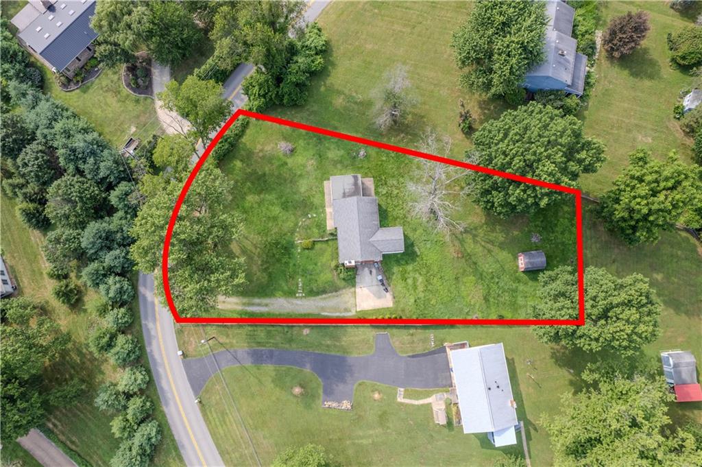 421 Hays Road Venetia, PA 15367 - Photo 3 of 28