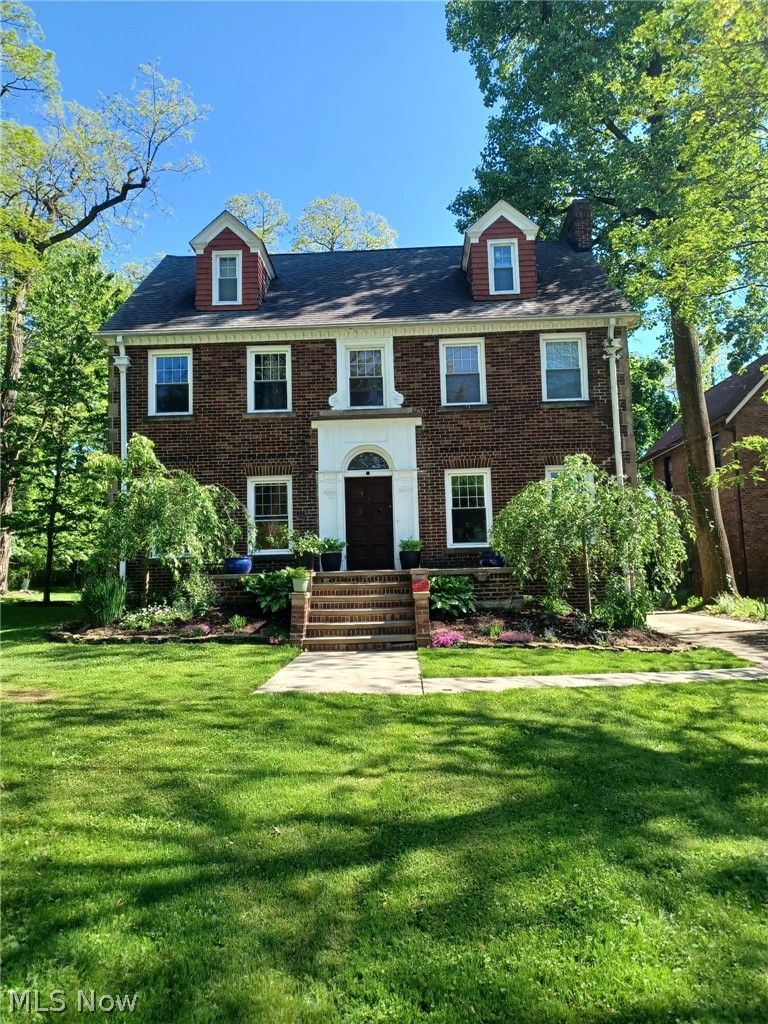 3372 Mayfield Road Cleveland Heights, OH 44118 - Photo 43 of 48 summer