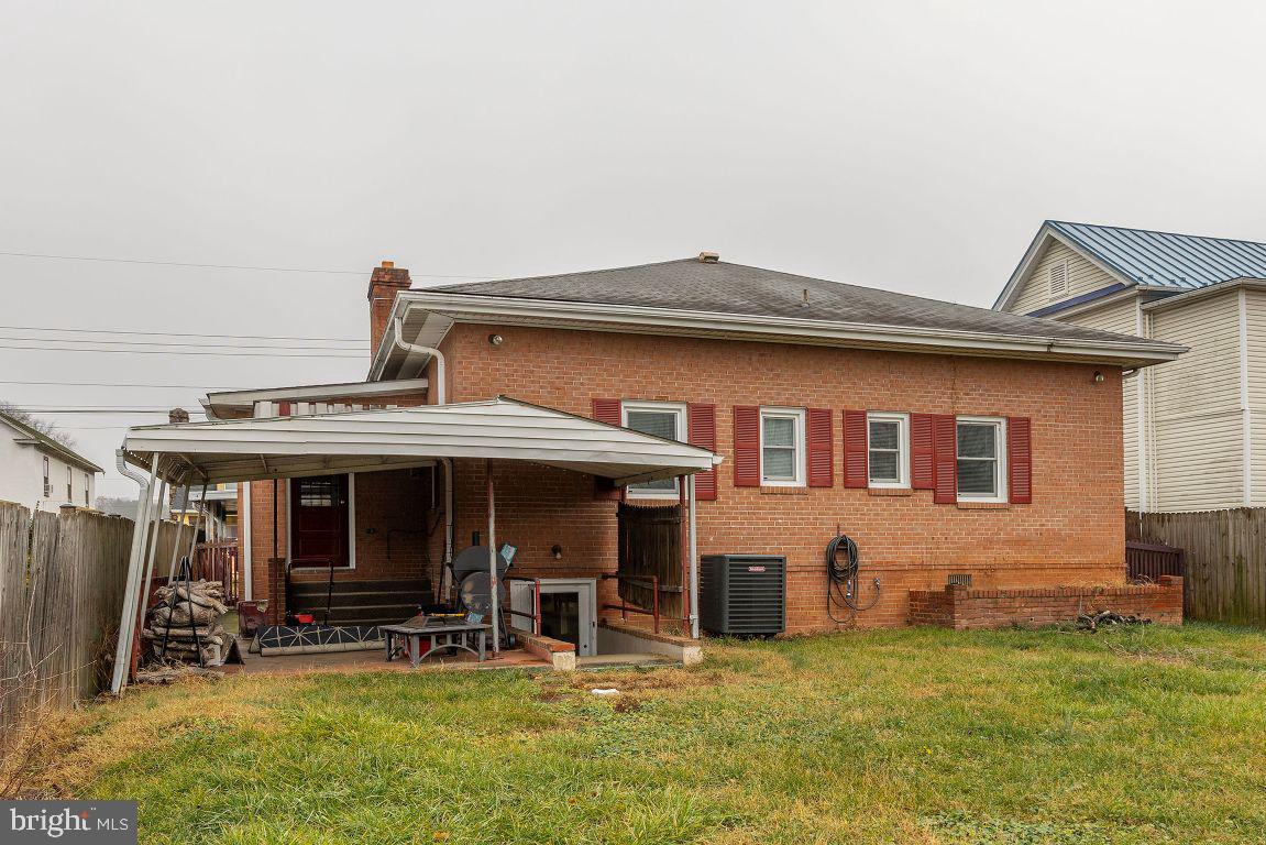 321 Blue Ridge Avenue Front Royal, VA 22630 - Photo 34 of 34 Gallery Image 34
