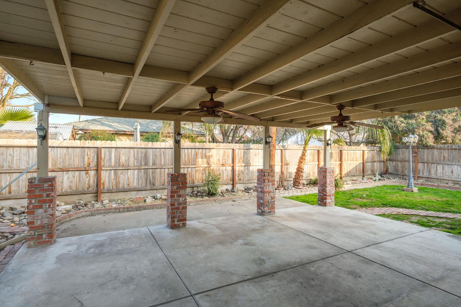 4376 North 5th Street Fresno, CA 93726 - Photo 20 of 22