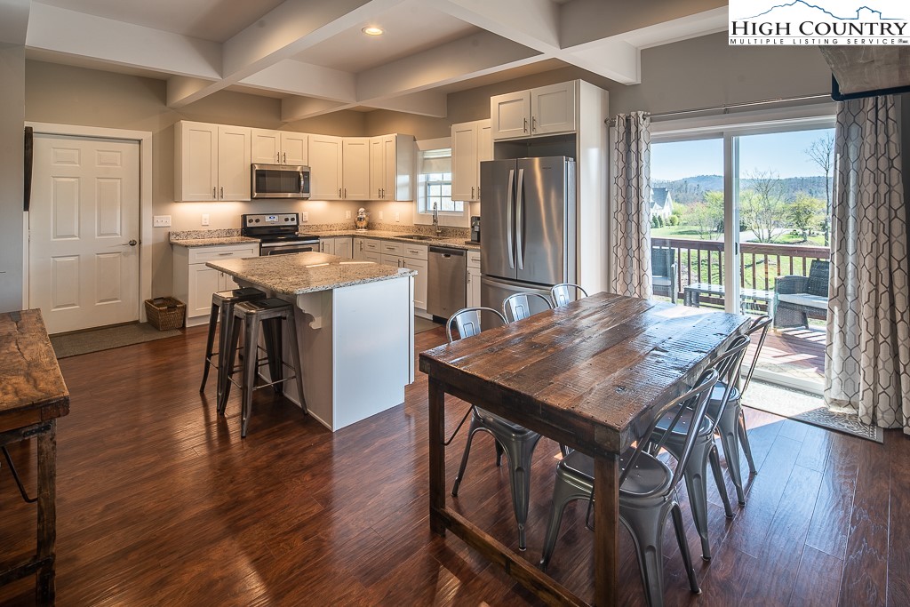 433 Critcher Meadows Drive Boone, NC 28607 - Photo 9 of 45 Gallery Image 9