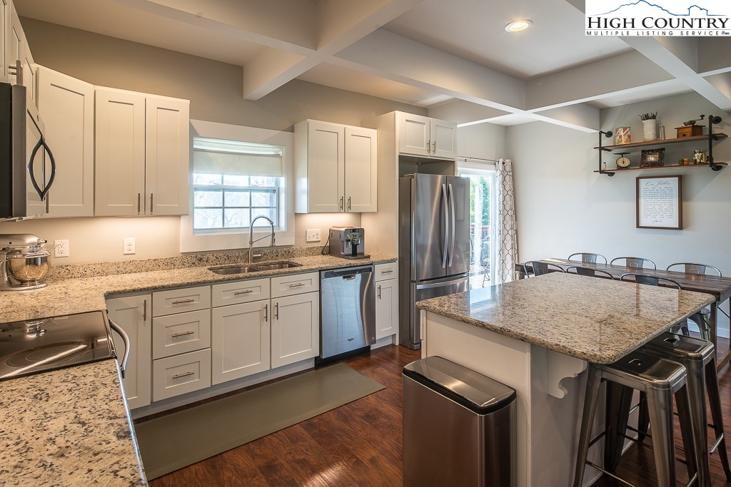 433 Critcher Meadows Drive Boone, NC 28607 - Photo 10 of 45 Gallery Image 10