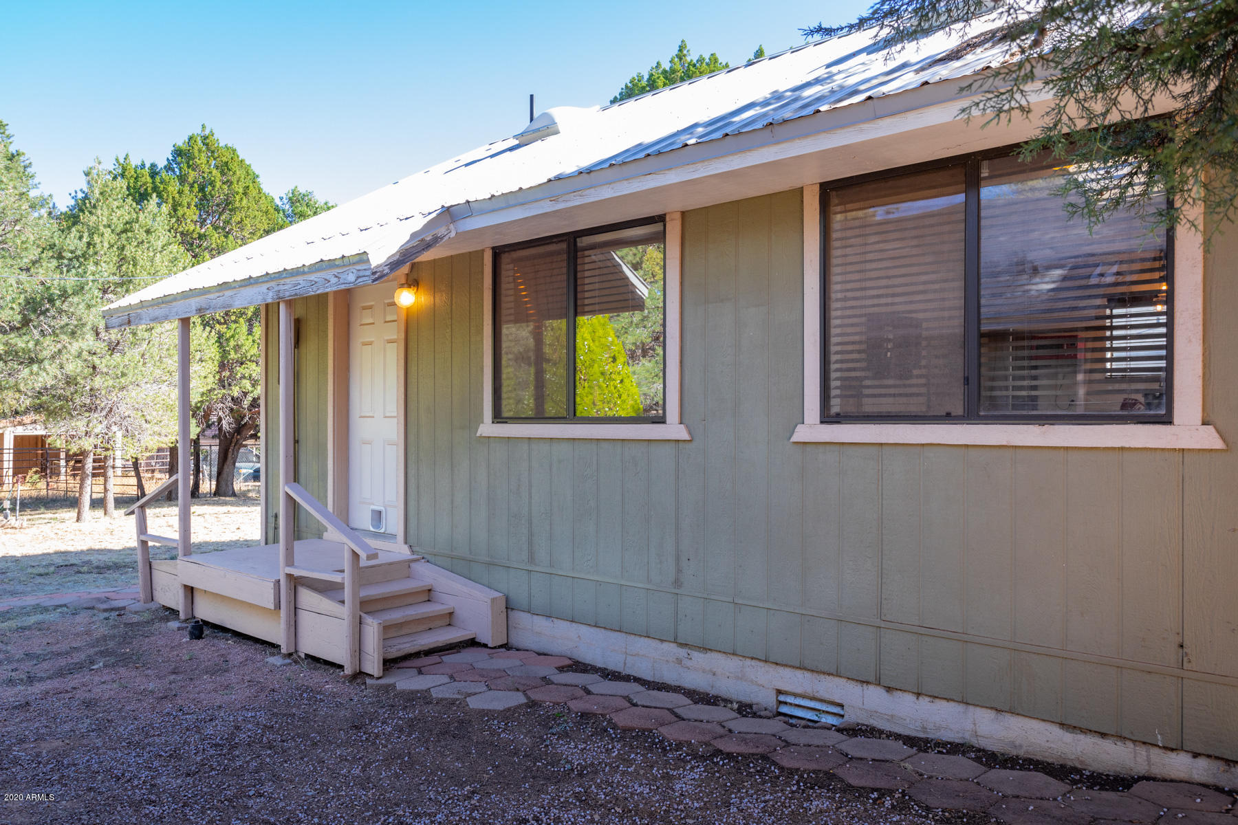 2138 Fishermans Road Overgaard, AZ 85933 - Photo 4 of 20 IMG_04