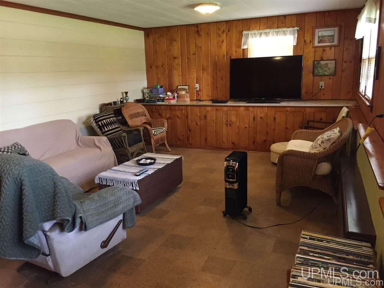923 North Co Road Manistique, MI 49854 - Photo 6 of 8