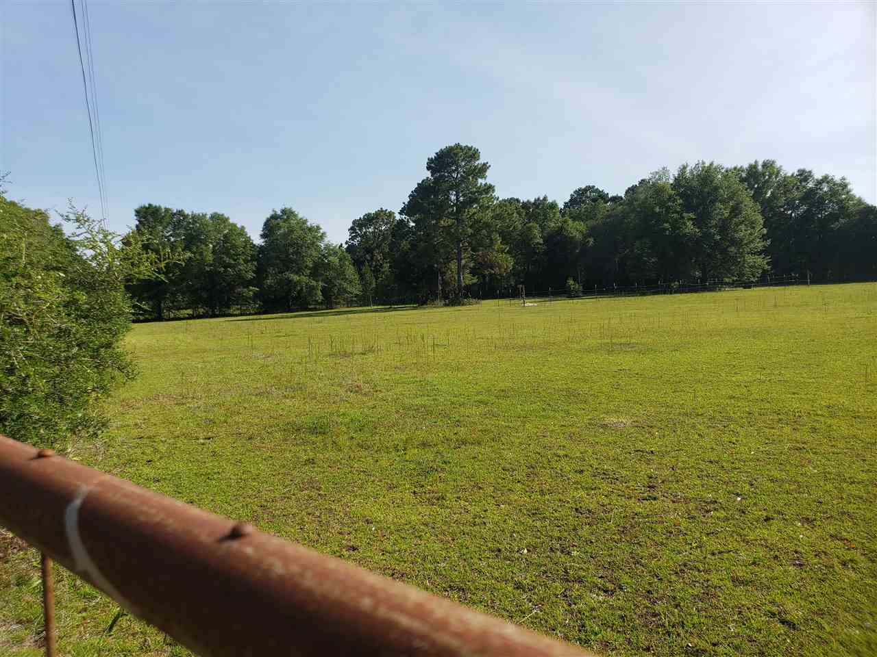 9736 Hildreth Drive Elberta, AL 36530 - Photo 2 of 9