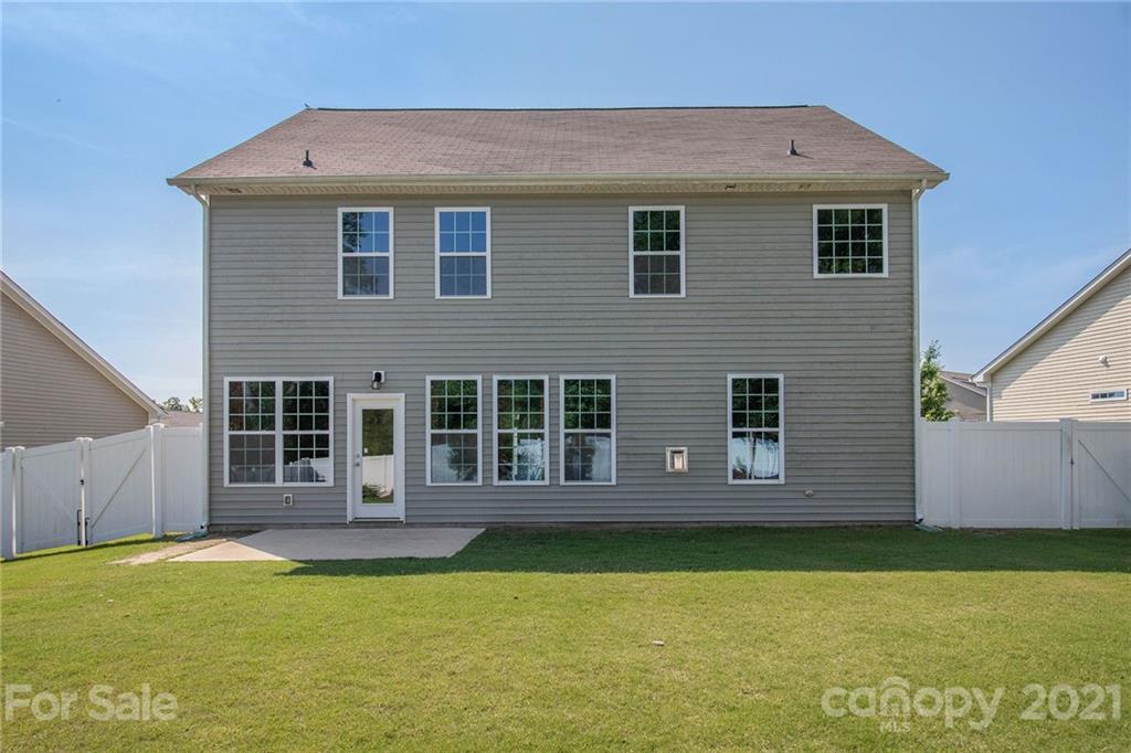 1143 Jack Pine Road Clover, SC 29710 - Photo 5 of 18 Gallery Image 5