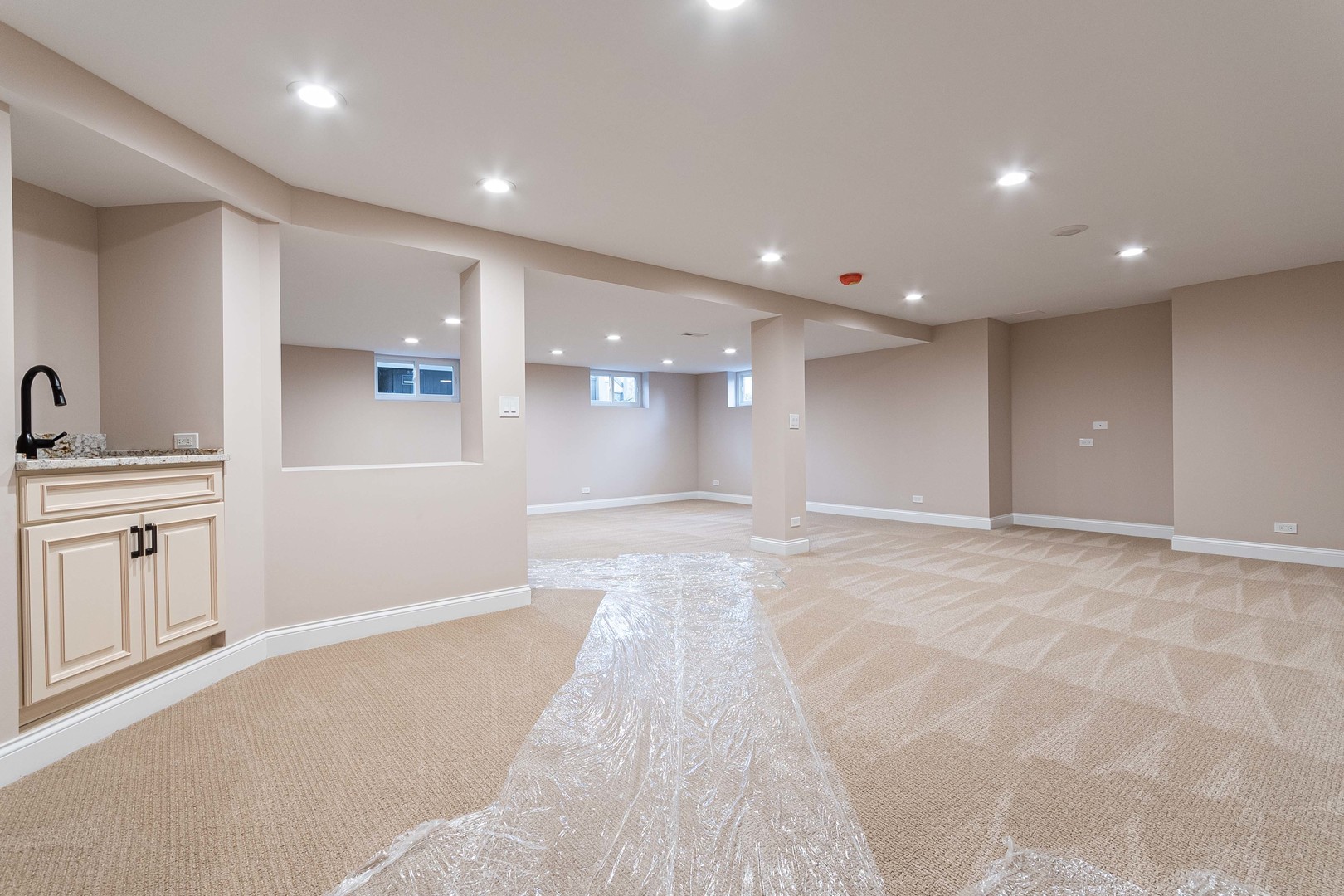 1760 Hilltop Road Elgin, IL 60120 - Photo 35 of 40 Gallery Image 35