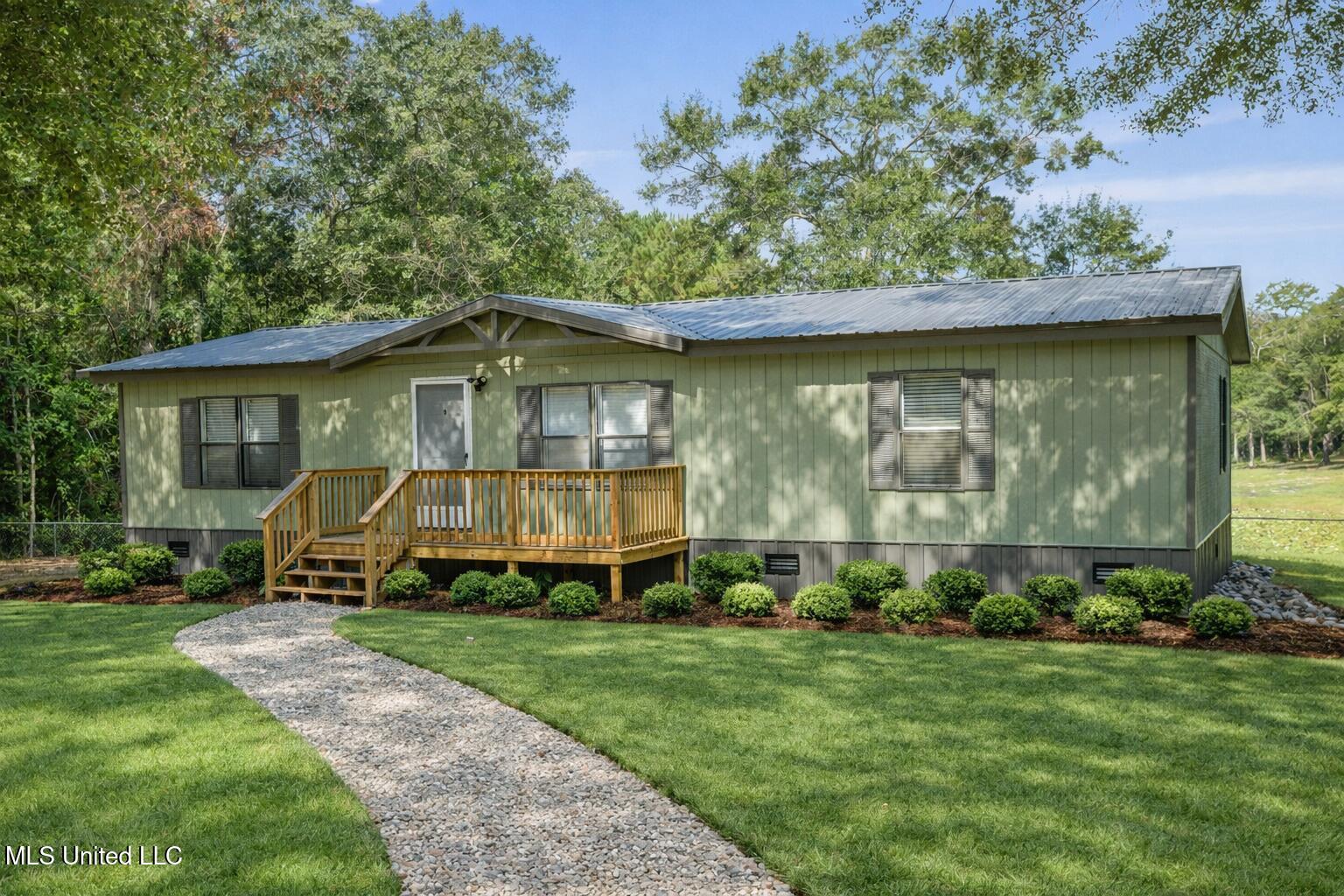 18320 Diamond Road Saucier, MS 39574 - Photo 2 of 42 Front of Home