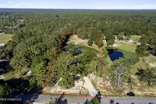 $205,000 | 18320 Diamond Road, Saucier, MS 39574