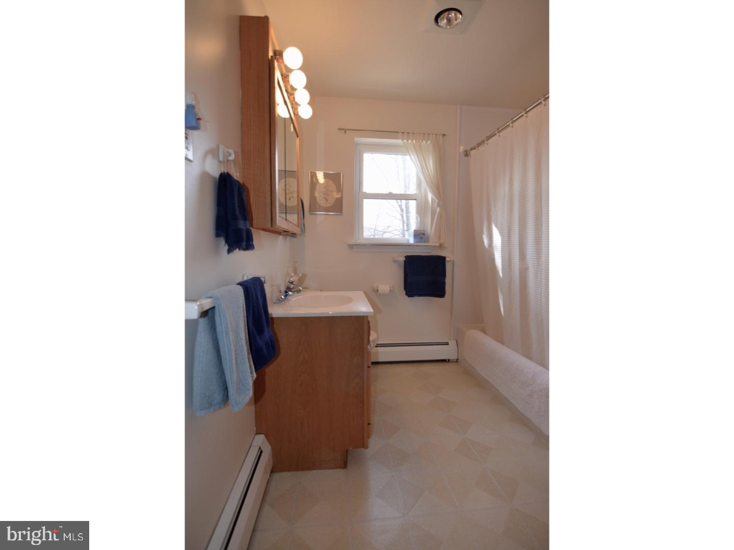 341 Greene Road Berwyn, PA 19312 - Photo 15 of 22 Bathroom