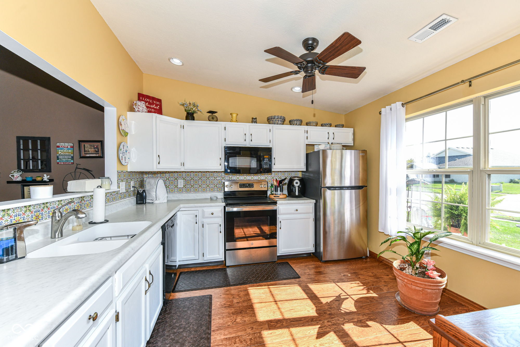 2038 Flamingo Way Franklin, IN 46131 - Photo 12 of 29