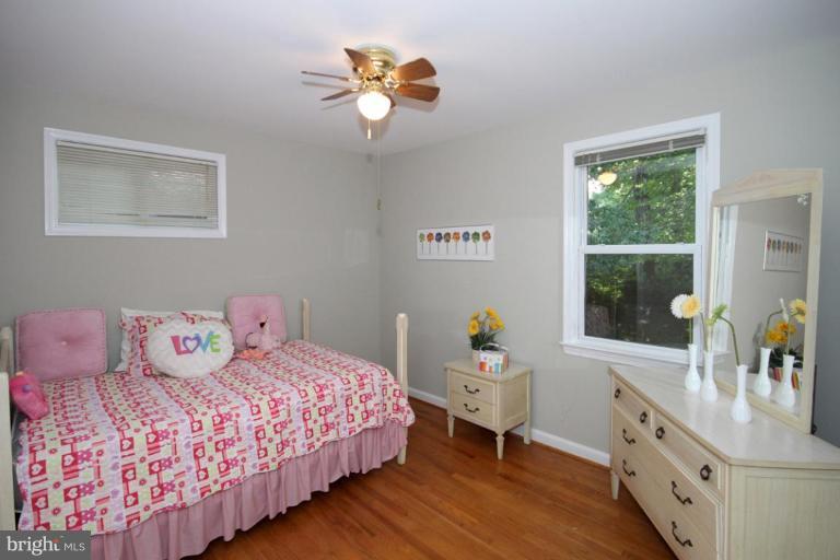 7626 Mendota Place Springfield, VA 22150 - Photo 13 of 27 Bedroom #3