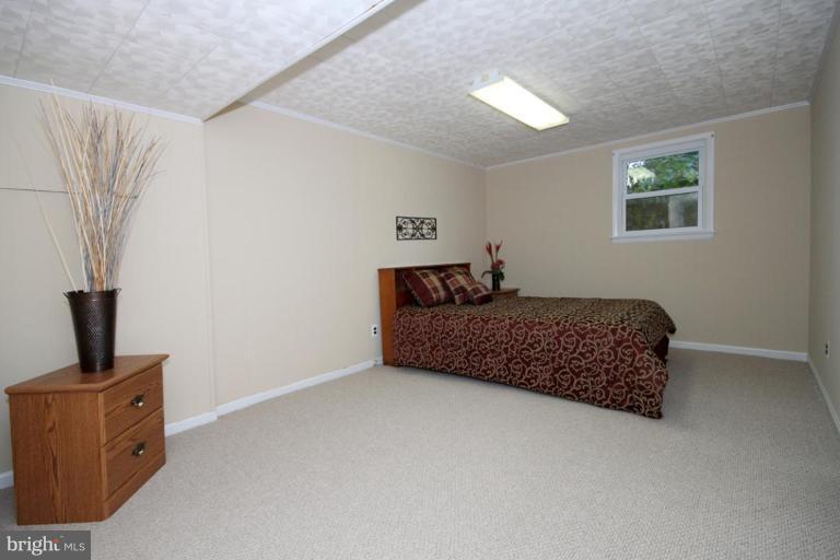 7626 Mendota Place Springfield, VA 22150 - Photo 14 of 27 Bedroom #4