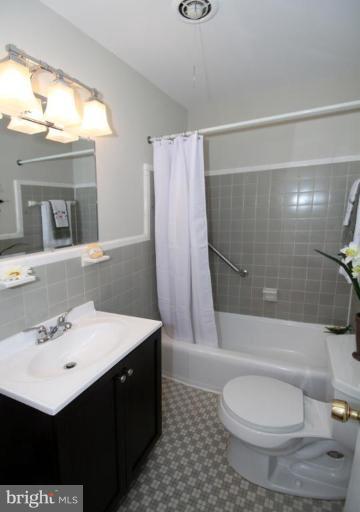 7626 Mendota Place Springfield, VA 22150 - Photo 16 of 27 Bath #2