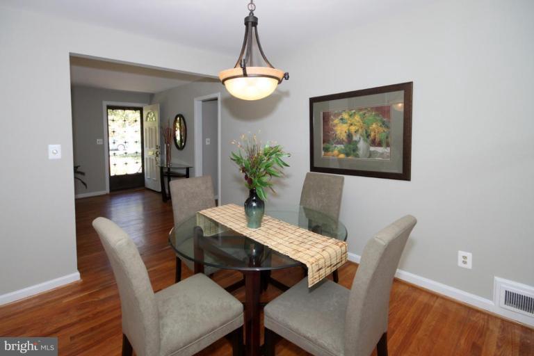 7626 Mendota Place Springfield, VA 22150 - Photo 6 of 27 Dining Room #2