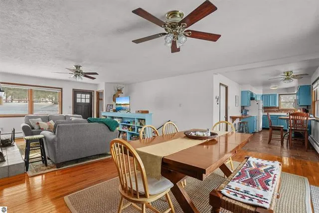 $498,500 | 9561 Peterson Drive, Cadillac, MI 49601