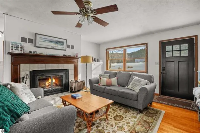 $498,500 | 9561 Peterson Drive, Cadillac, MI 49601