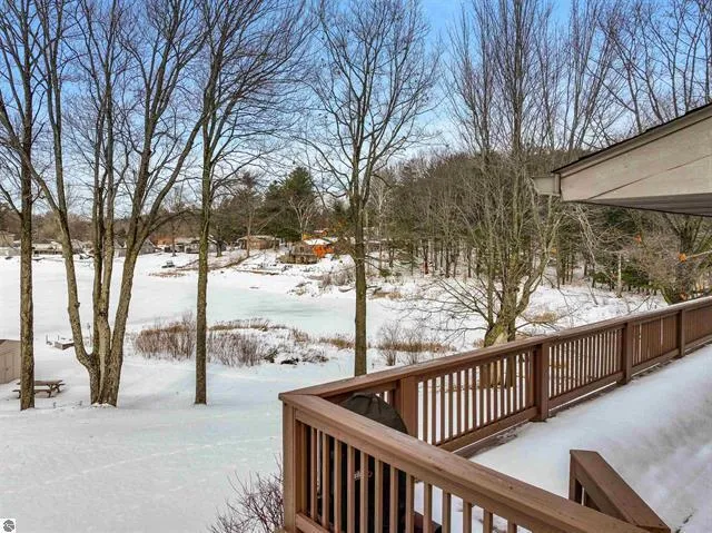 $498,500 | 9561 Peterson Drive, Cadillac, MI 49601