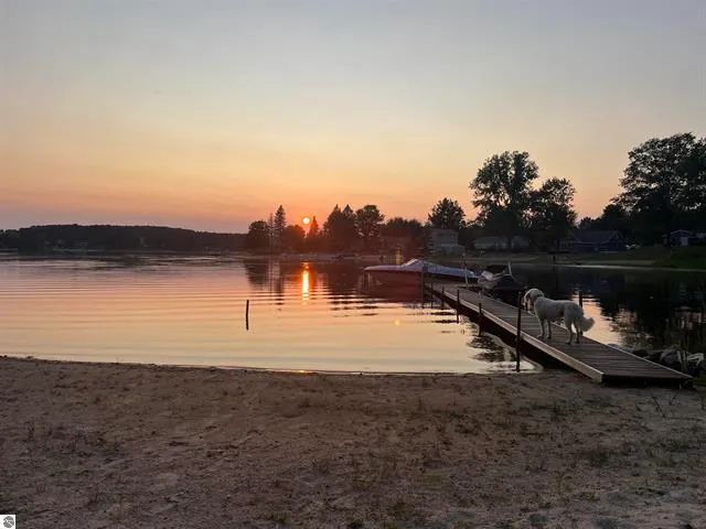 $498,500 | 9561 Peterson Drive, Cadillac, MI 49601