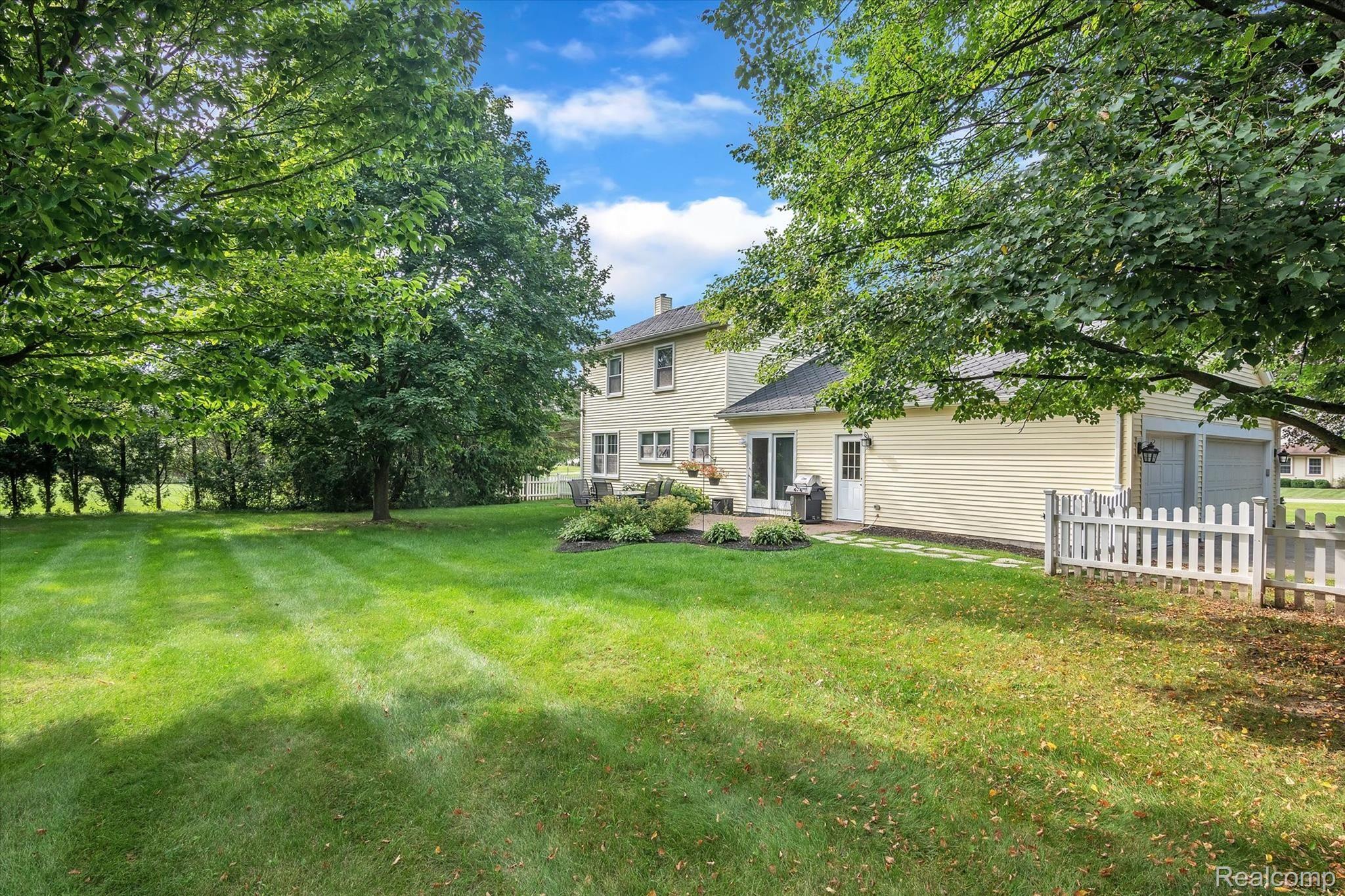 8990 McColl Road Brighton, MI 48116 - Photo 47 of 49 47-8990-McColl-Rd-WindowStill-Real-Estate-Photography-47.jpg