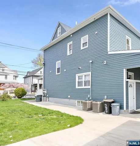 $3,000 | 221 Broadway, Unit 1, Passaic, NJ 07055