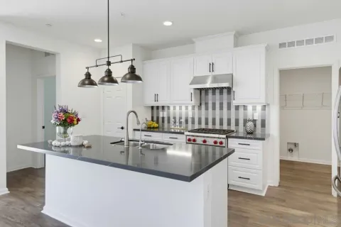 $1,249,000 | 1013 Crestline Road, San Marcos, CA 92069
