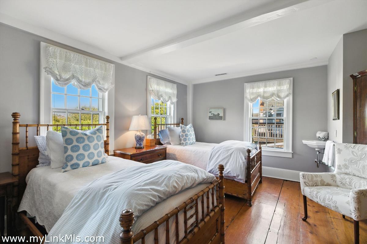 32 Union Street Nantucket, MA 02554 - Photo 16 of 30