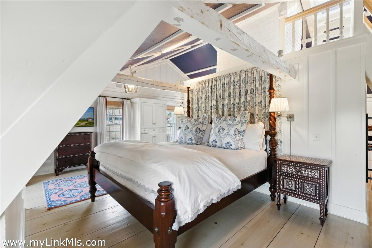 32 Union Street Nantucket, MA 02554 - Photo 19 of 30
