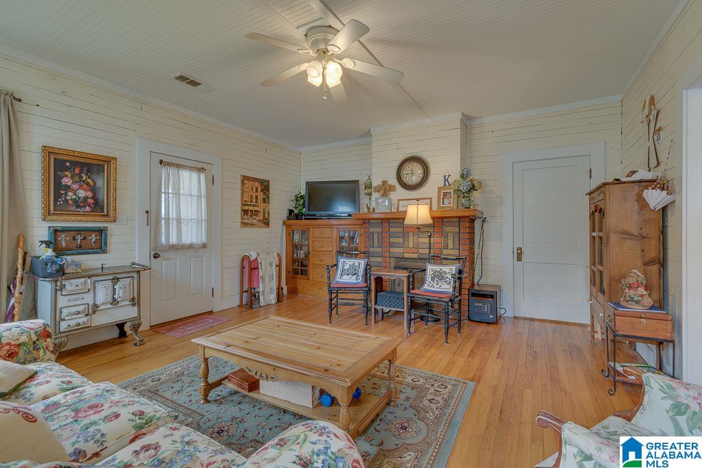 602 8th Street North Clanton, AL 35045 - Photo 11 of 44