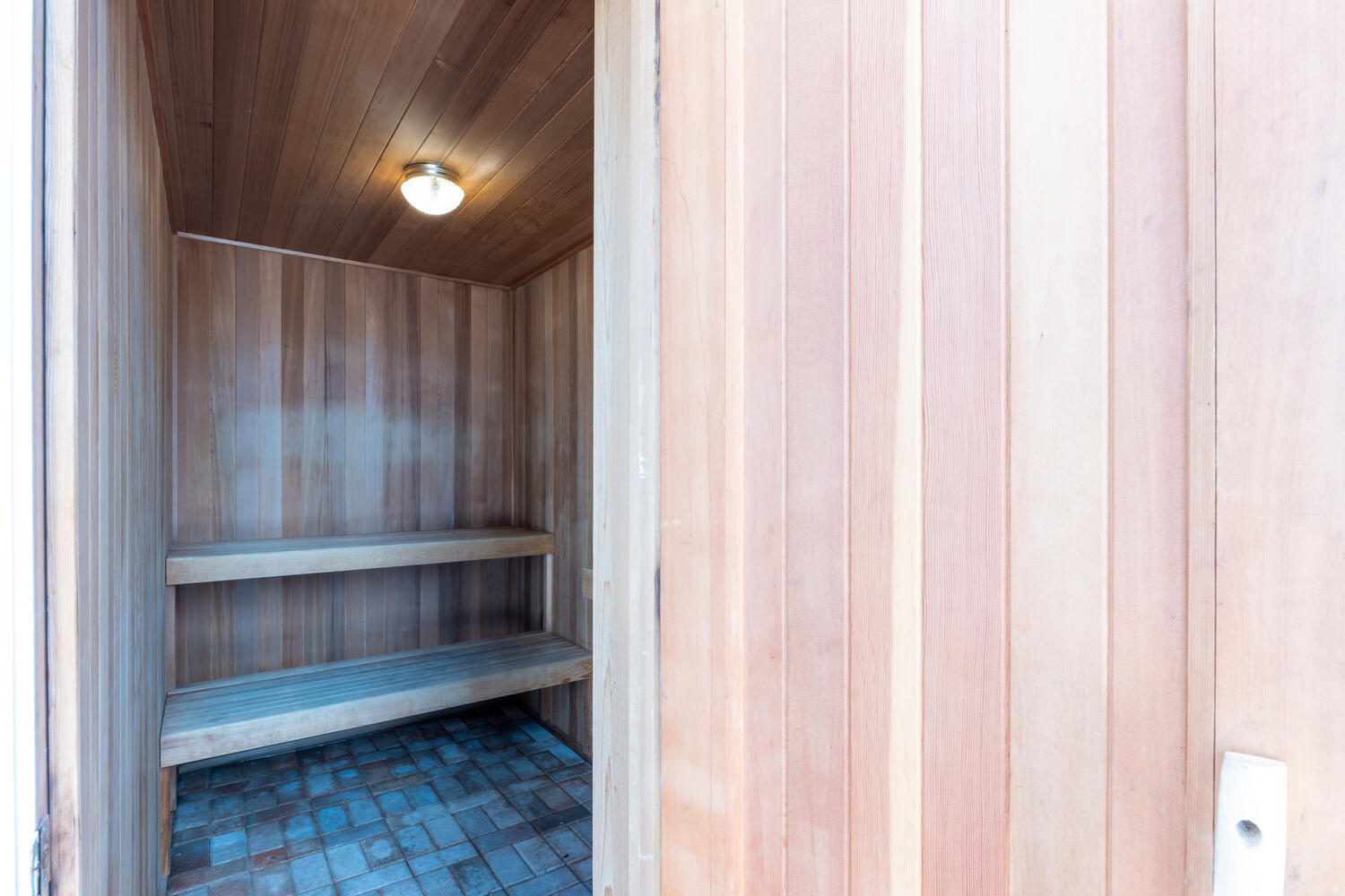 3800 Washington Road, Unit 1002 West Palm Beach, FL 33405 - Photo 20 of 20 a view of wooden door