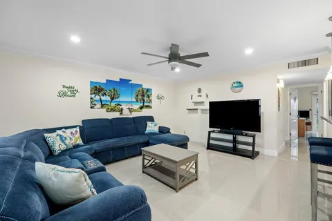 $109,000 | 334 Burgundy G, Delray Beach, FL 33484