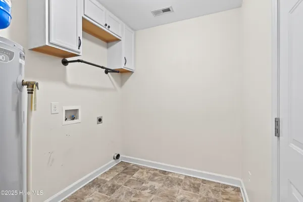 $1,600 | 320 Reid Court North, Jacksonville, NC 28540