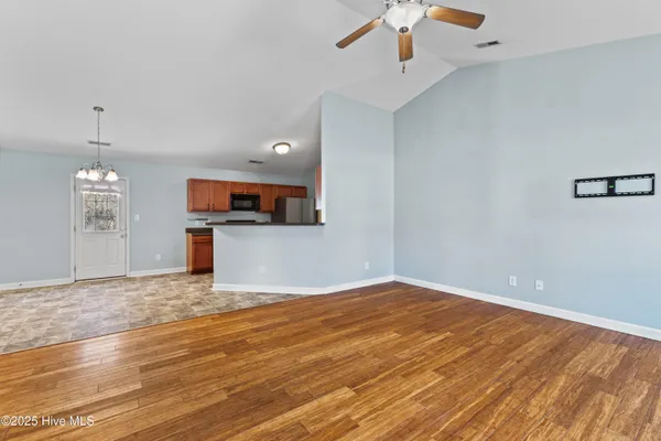 $1,600 | 320 Reid Court North, Jacksonville, NC 28540