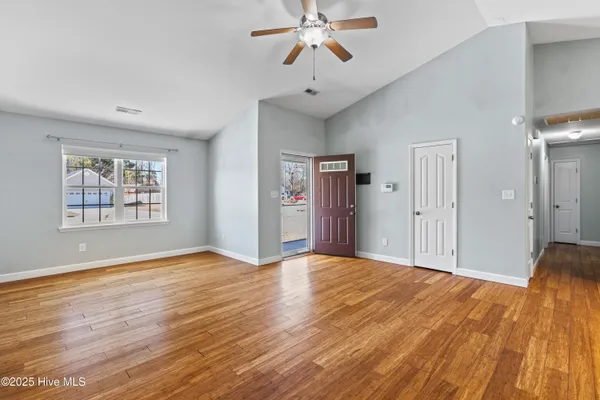 $1,600 | 320 Reid Court North, Jacksonville, NC 28540