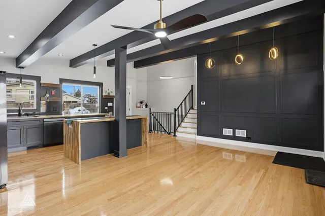 $448,999 | 10738 South New England Avenue, Worth, IL 60482