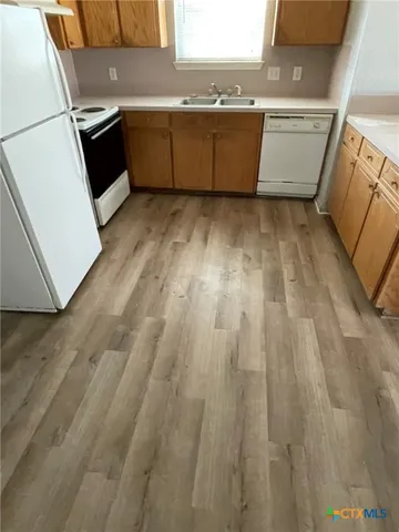 a view of a storage & utility room